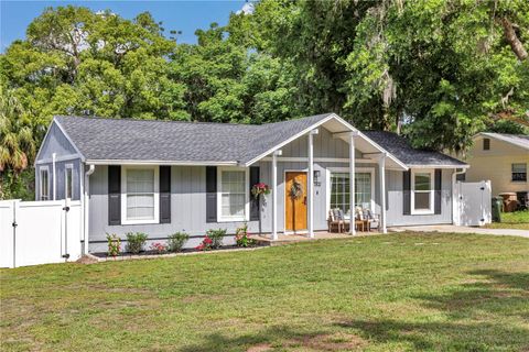 Photo of 1302 SE Sanchez Avenue, Ocala, FL 34471 (MLS # OM724971)