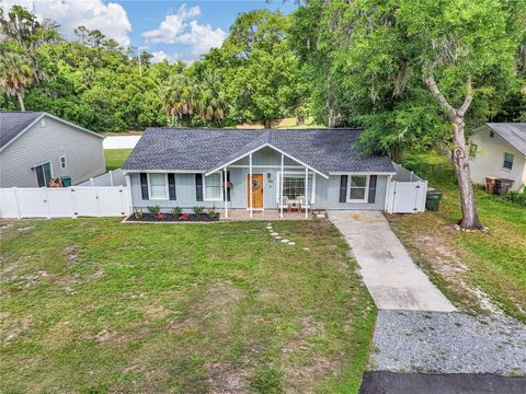 Tiny photo for 1302 SE Sanchez Avenue, Ocala, FL 34471 (MLS # OM724971)
