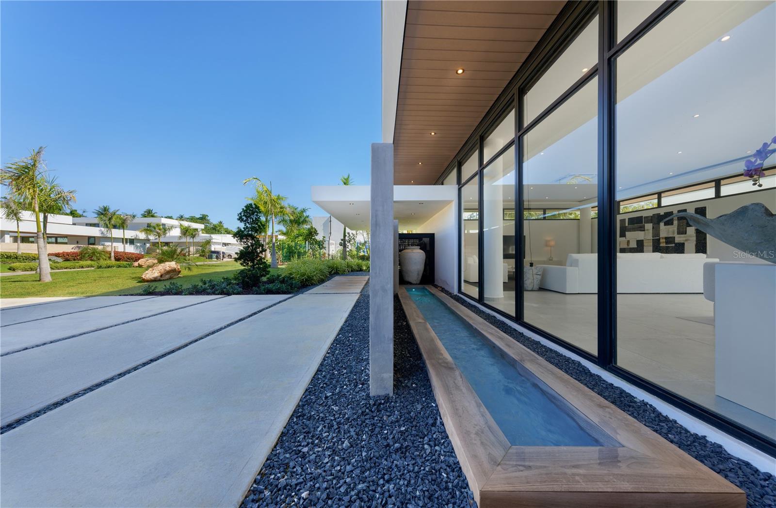 DORADO COUNTRY ESTATES - Residential