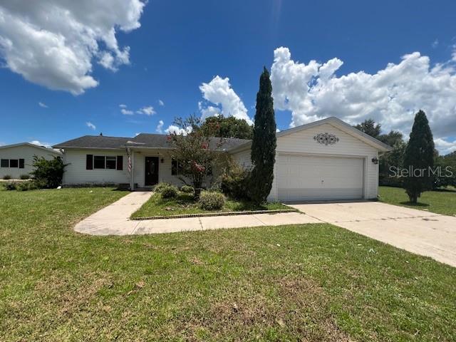 Spacious two bedroom, two bath, two car garage home located in an active 55+ community. Features split floor plan, eat in kitchen and screen enclosed lanai.