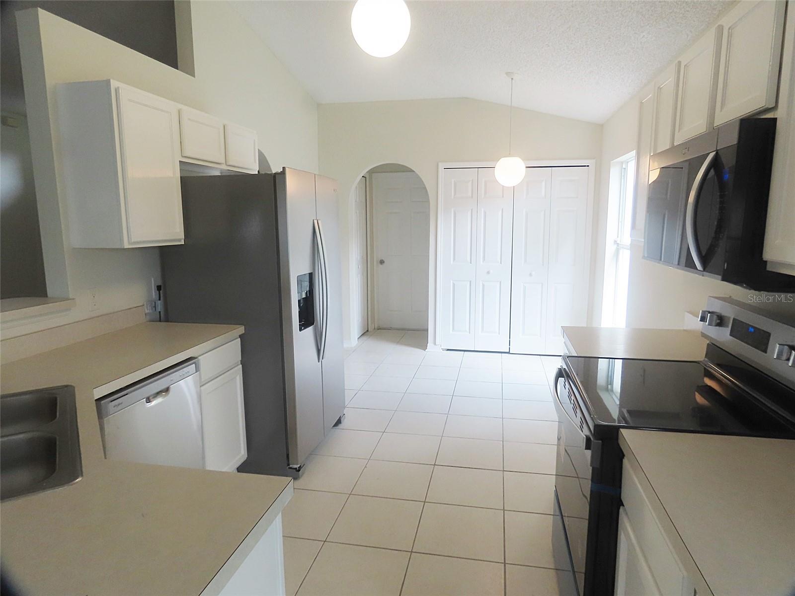 CROWN COLONY SUB - Residential