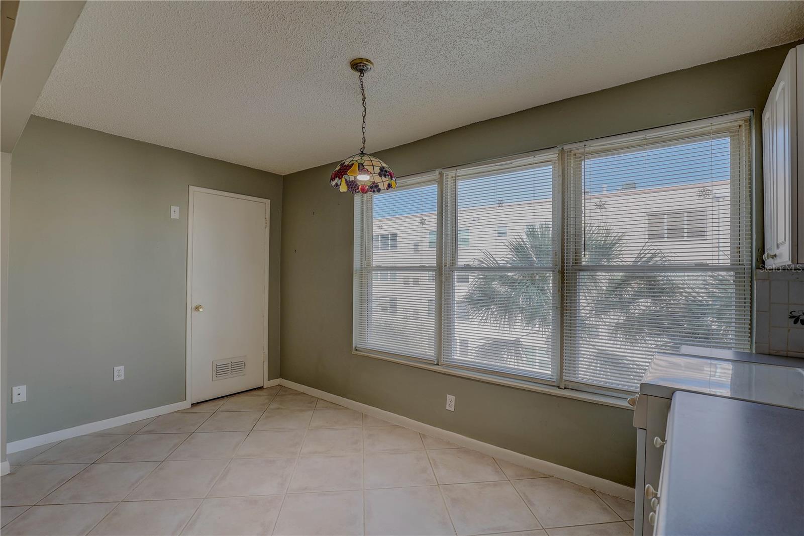 FIVE TOWNS OF ST PETE - Residential