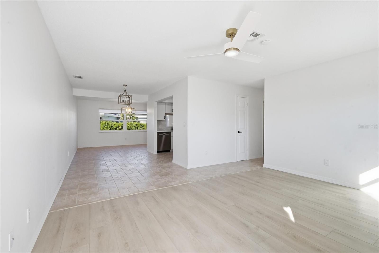 BEACH MANOR VILLAS SOUTH - Residential