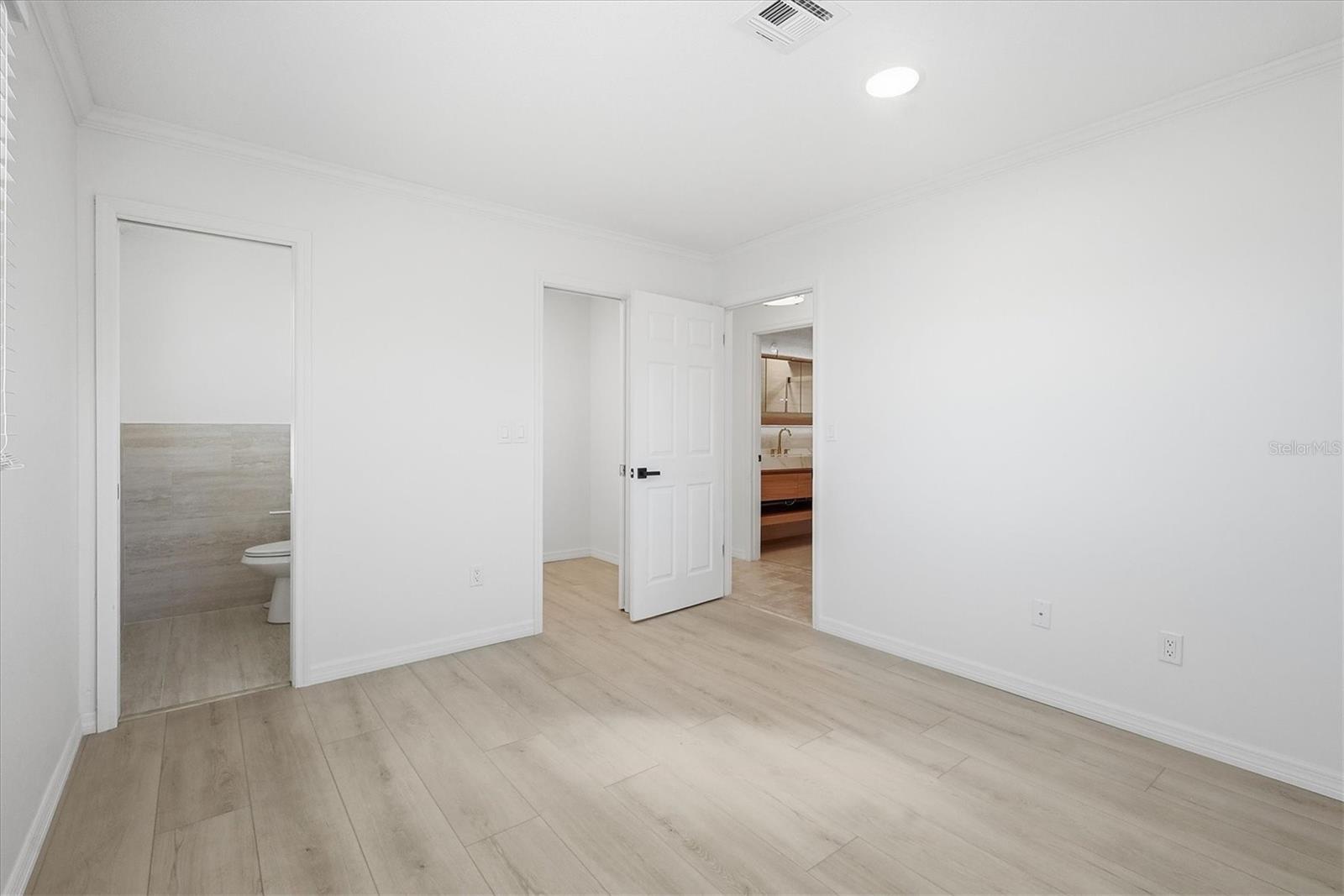 BEACH MANOR VILLAS SOUTH - Residential