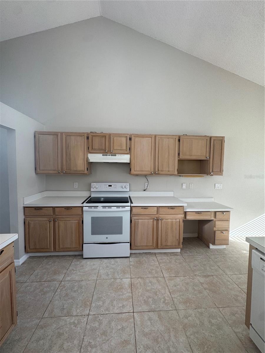DEERFIELD PH 02B UNIT 03 - Residential Lease