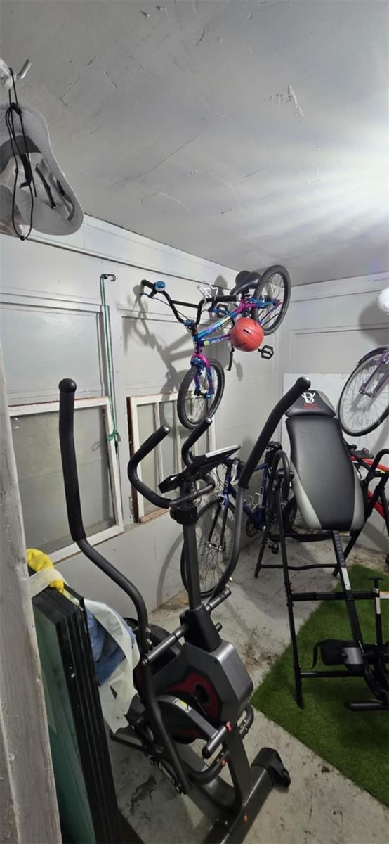 KNOLLWOOD VILLAGE - Residential