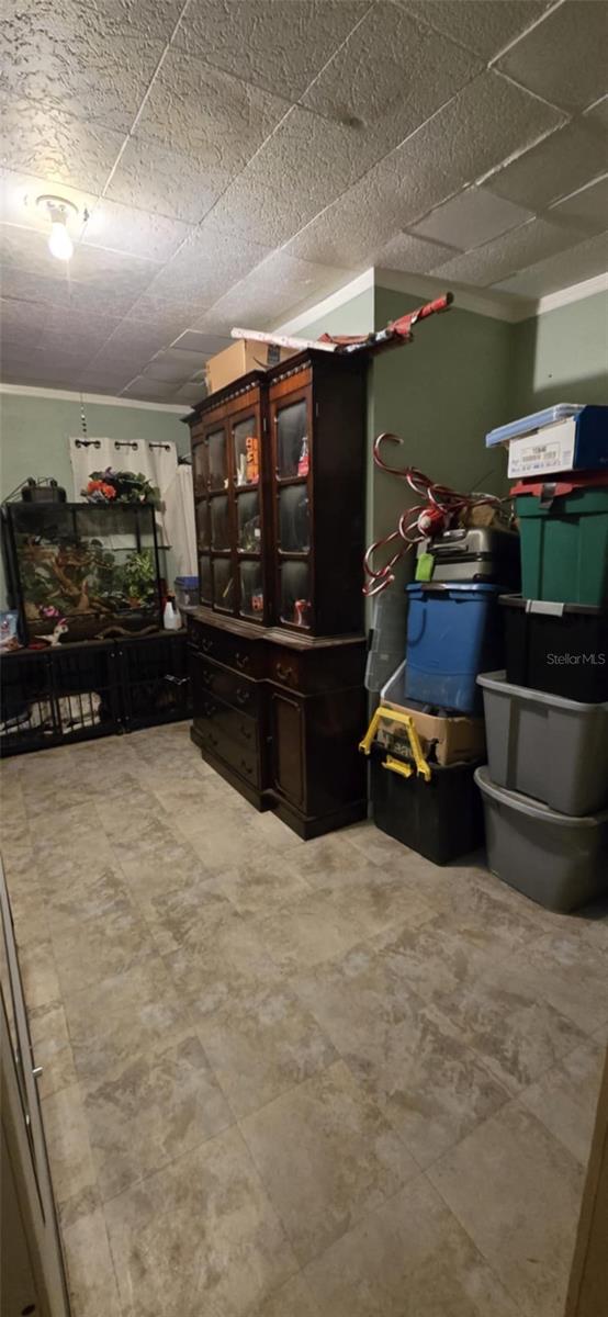 KNOLLWOOD VILLAGE - Residential