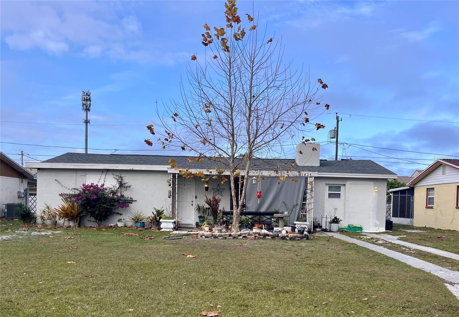 KNOLLWOOD VILLAGE - Residential