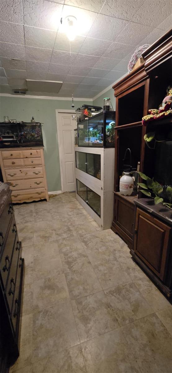 KNOLLWOOD VILLAGE - Residential