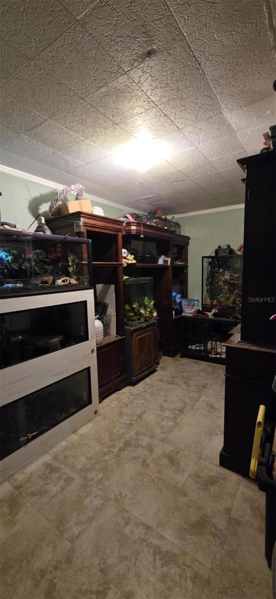 KNOLLWOOD VILLAGE - Residential