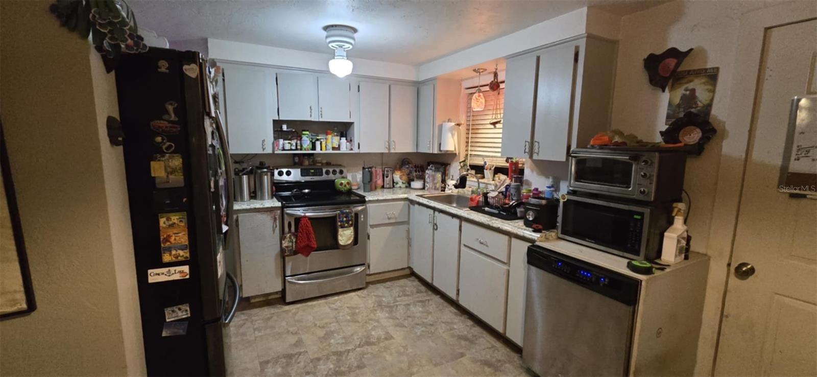 KNOLLWOOD VILLAGE - Residential