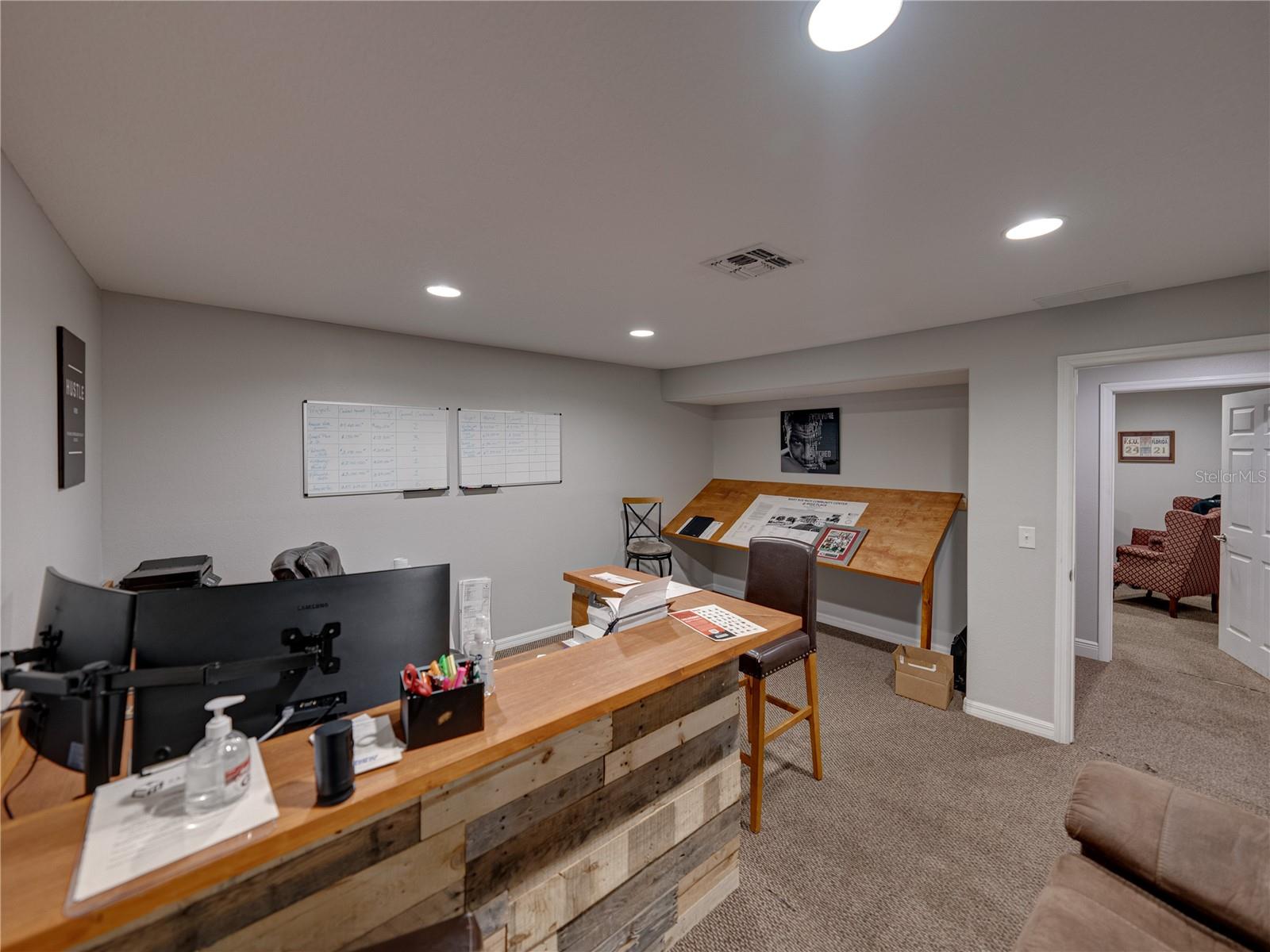 INWOOD - Commercial Sale