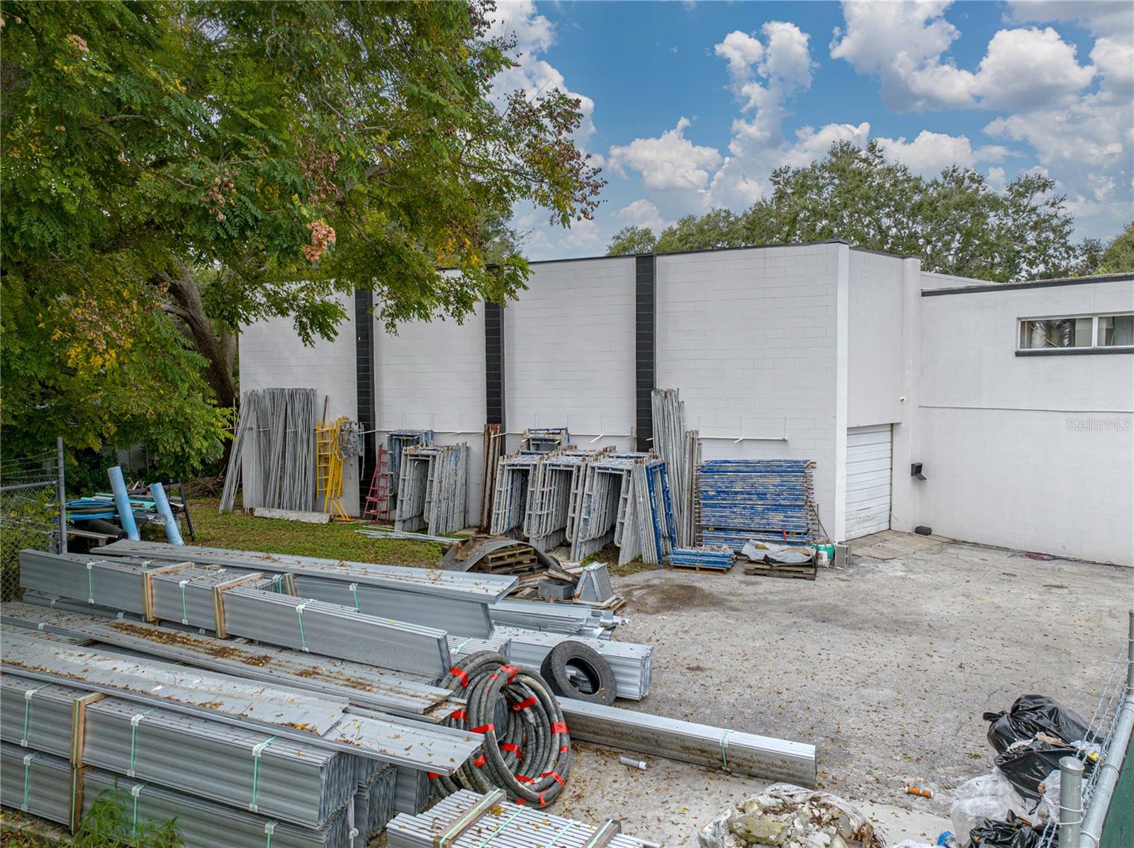 INWOOD - Commercial Sale