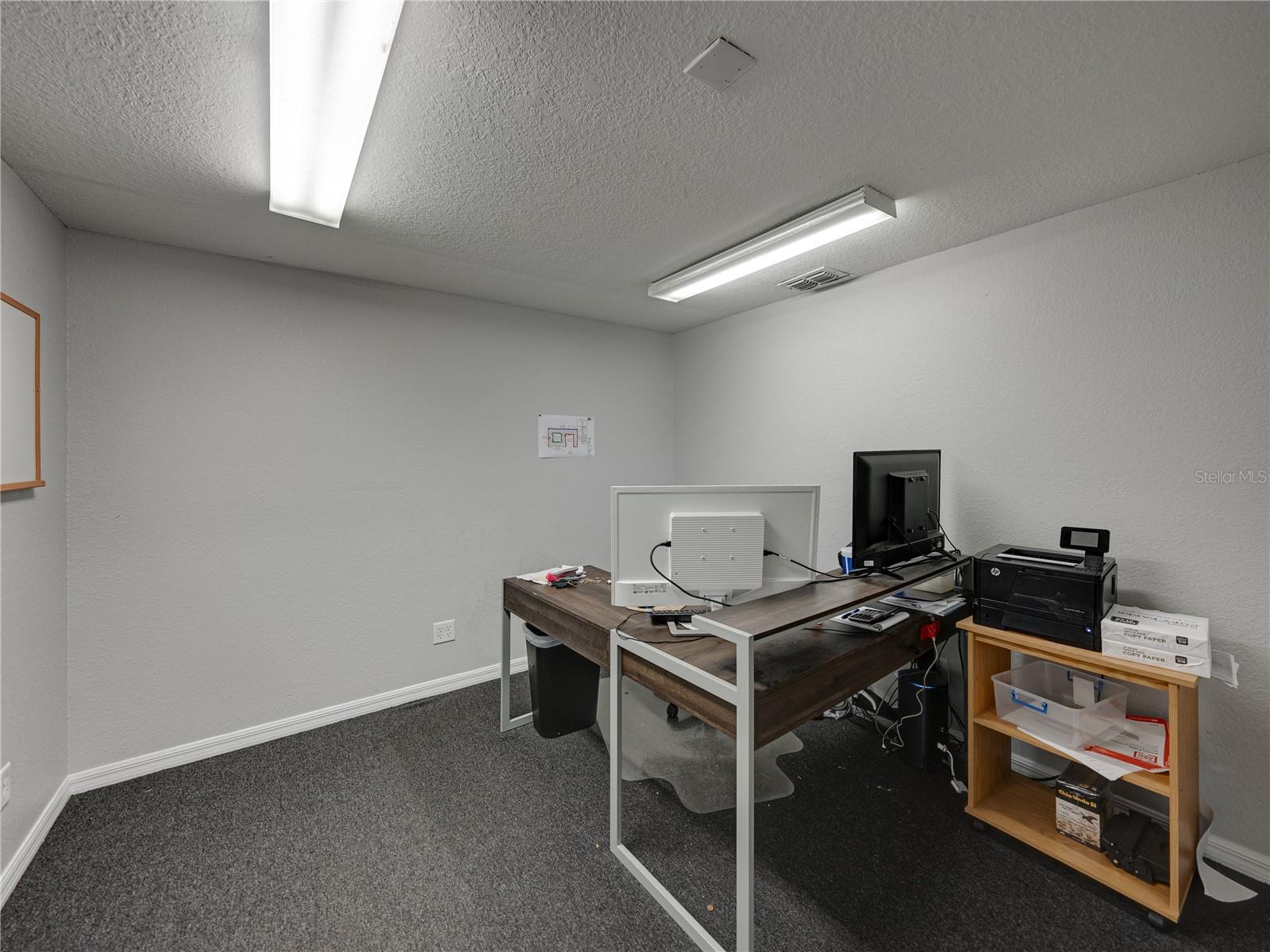 INWOOD - Commercial Sale