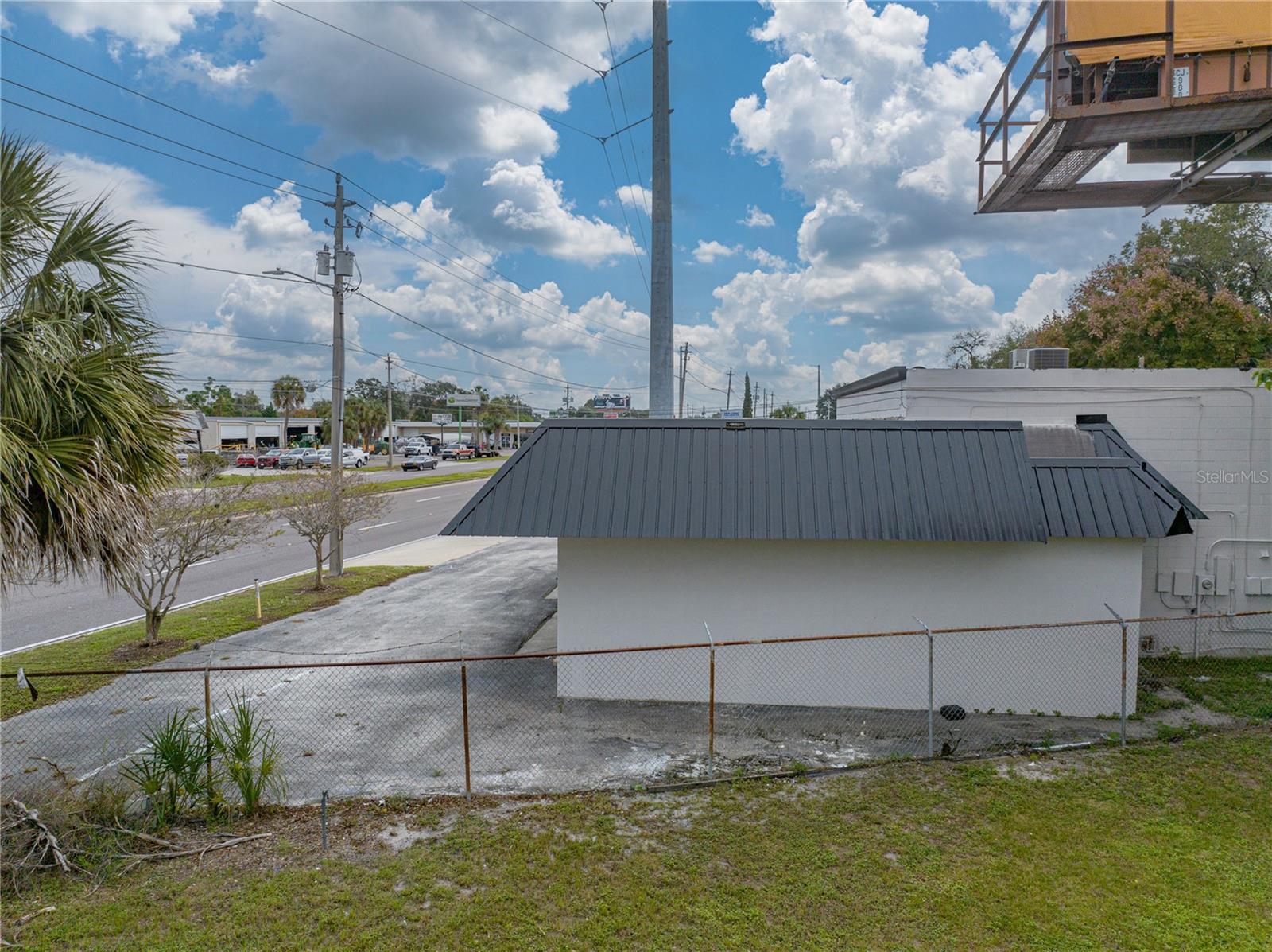 INWOOD - Commercial Sale