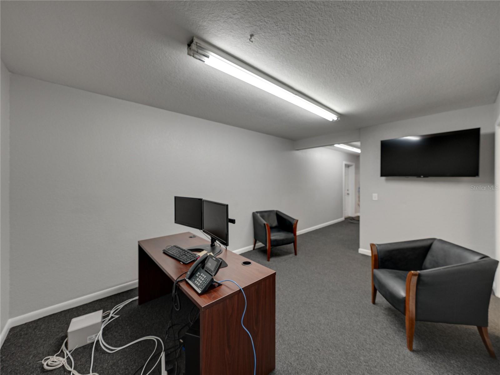 INWOOD - Commercial Sale