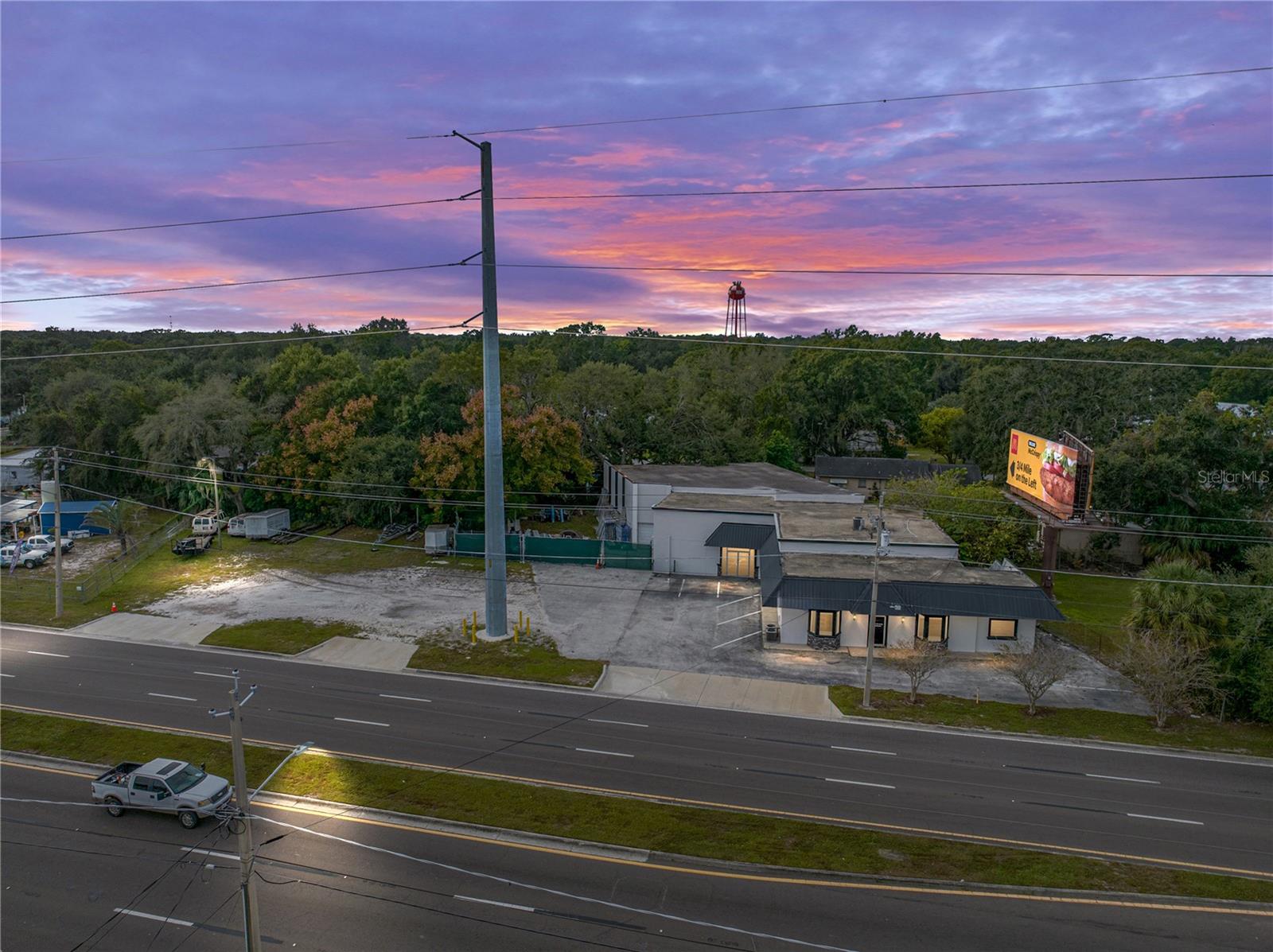 INWOOD - Commercial Sale