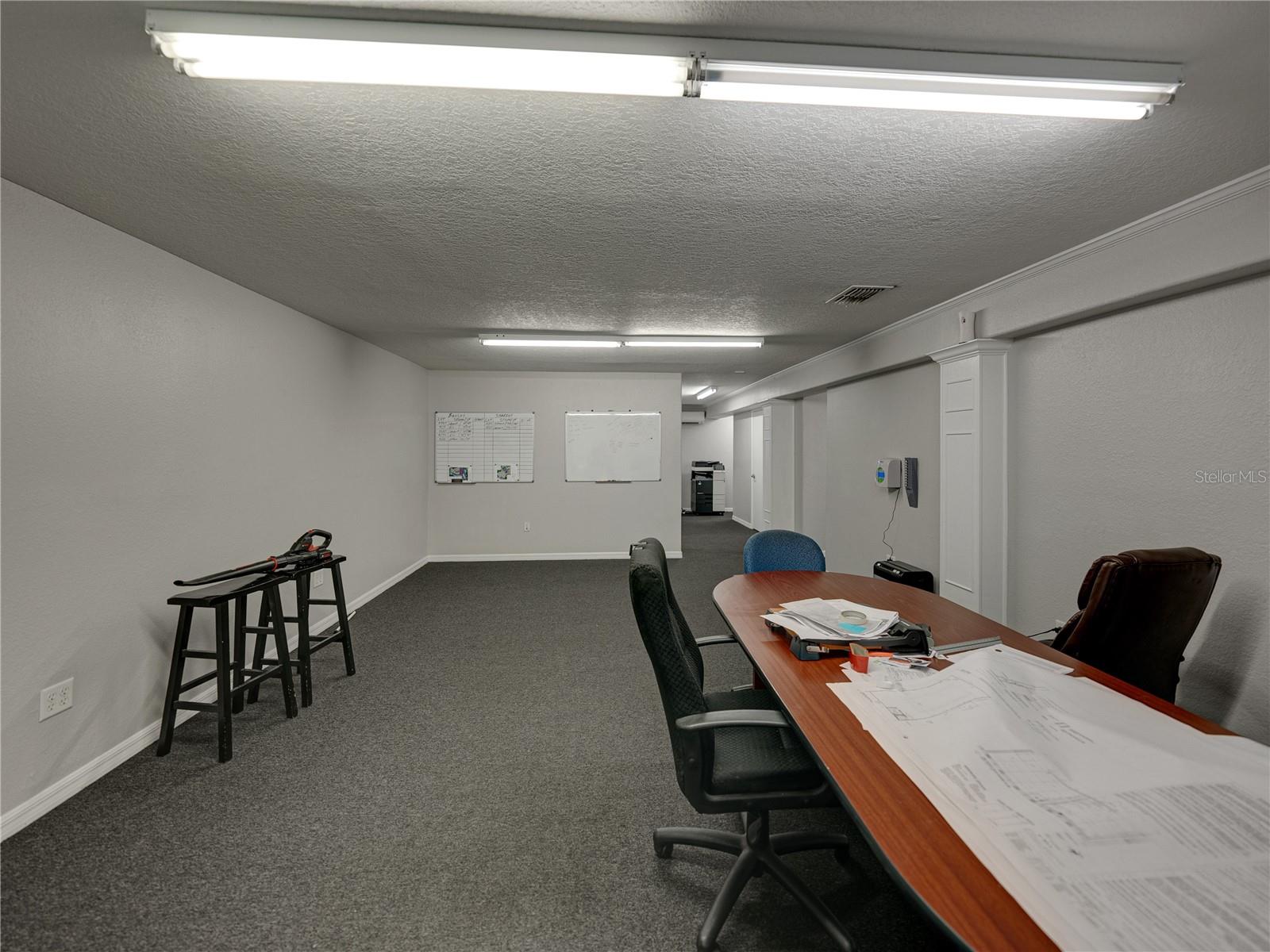 INWOOD - Commercial Sale