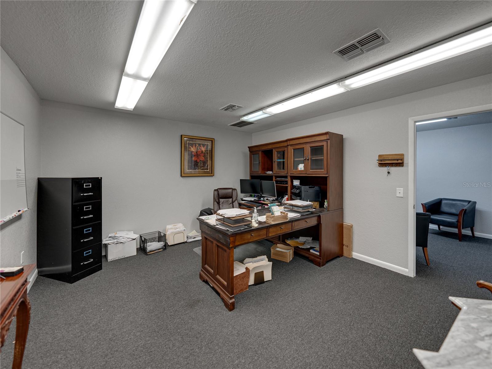 INWOOD - Commercial Sale