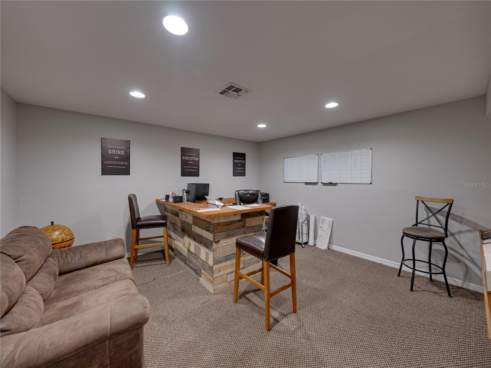 INWOOD - Commercial Sale