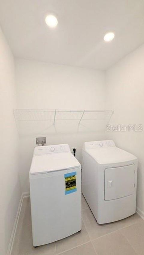 Tiny photo for 287 Puma Loop, Groveland, FL 34736 (MLS # O6406725)