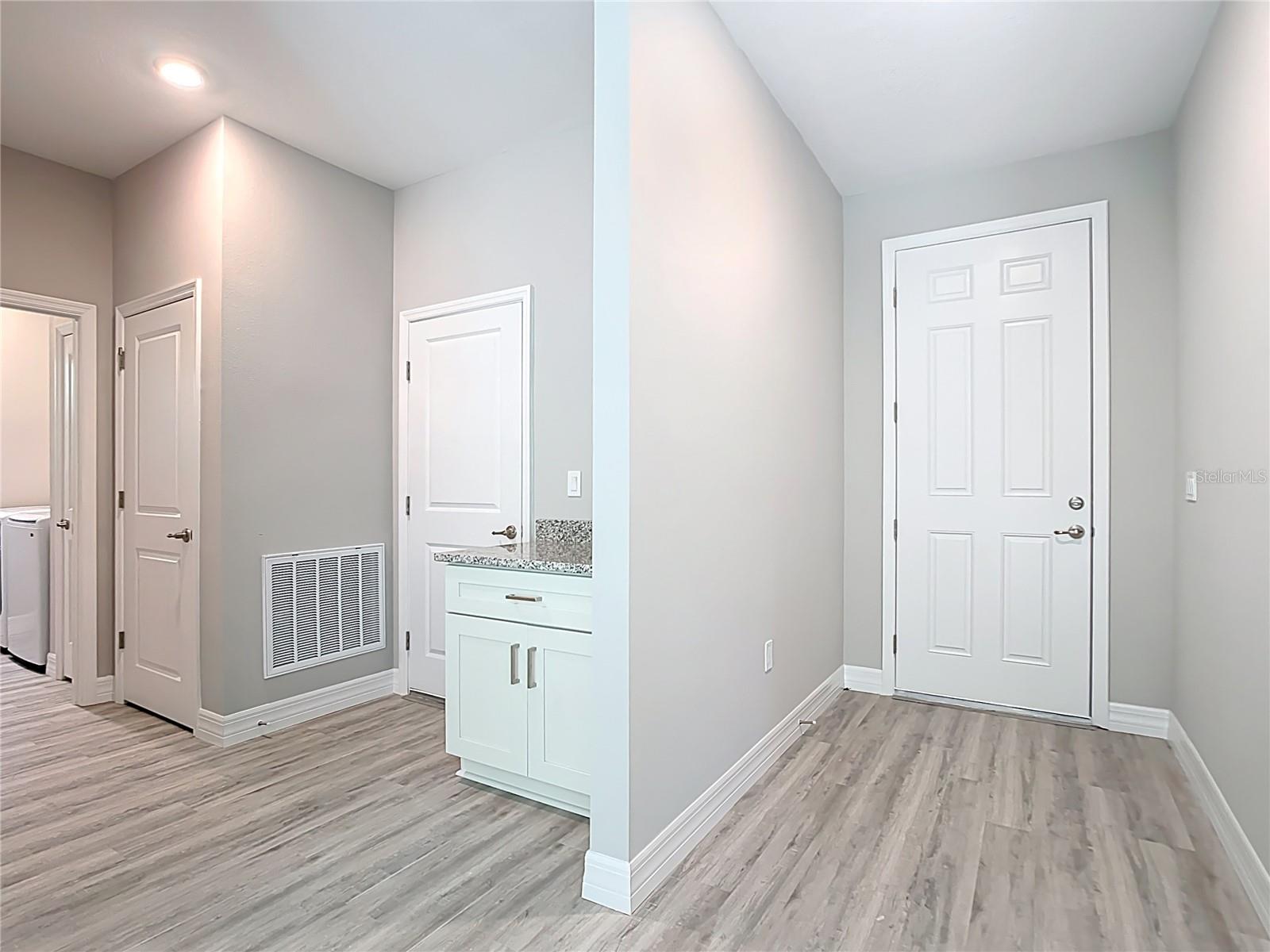 PORT CHARLOTTE SUB 17 REP - Residential