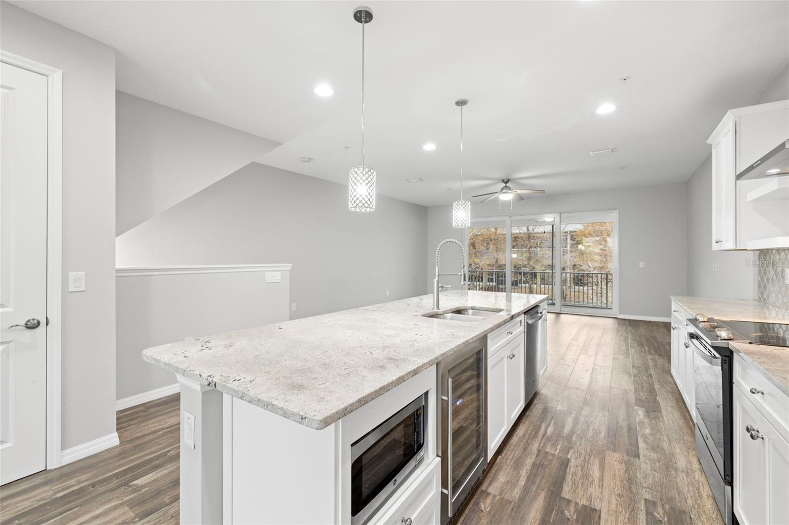 CALLISTA CAY - Residential Lease