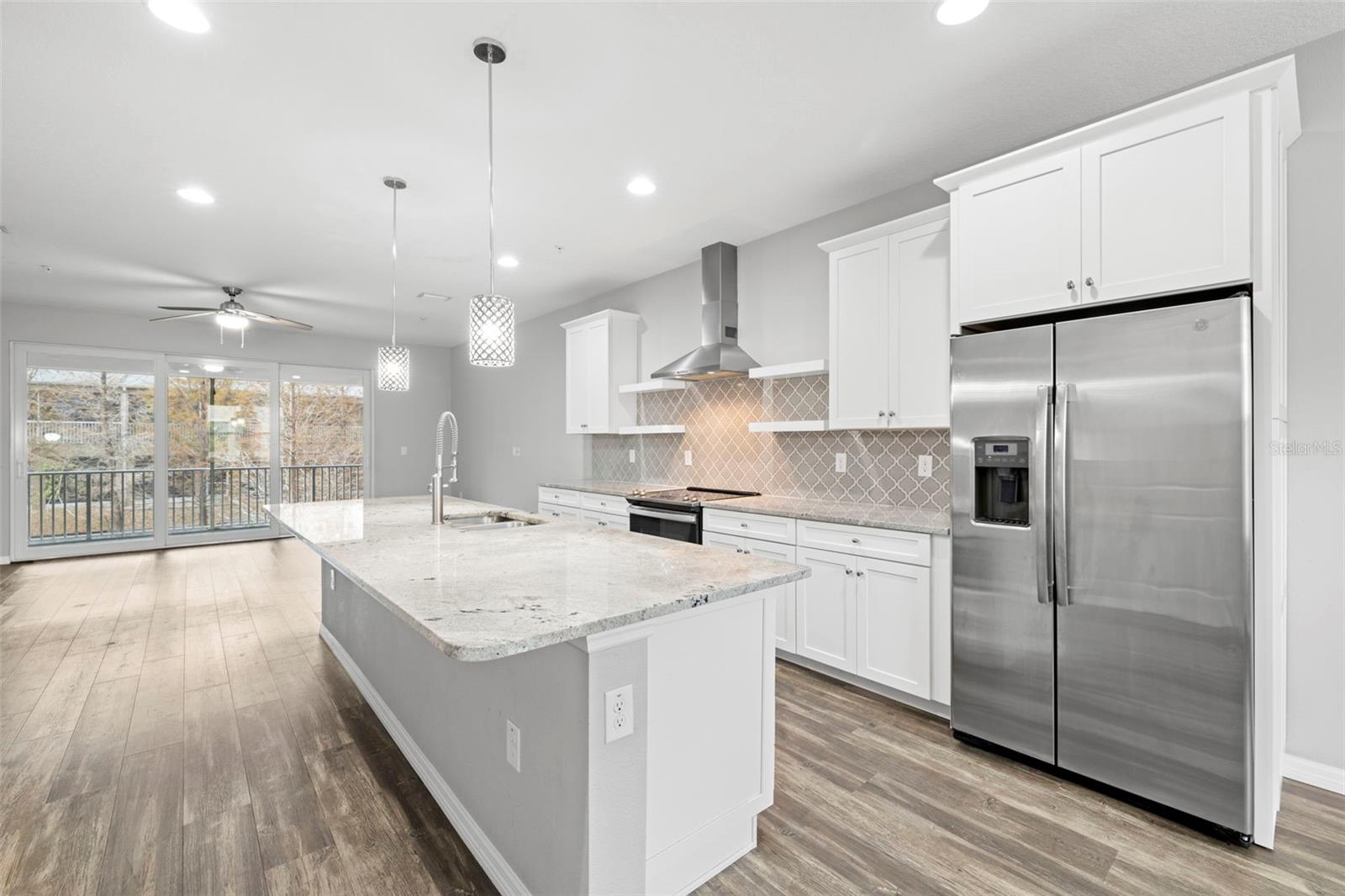 CALLISTA CAY - Residential Lease