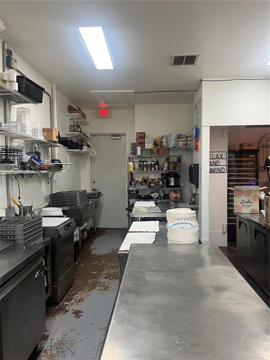 PUNTA GORDA - Commercial Sale