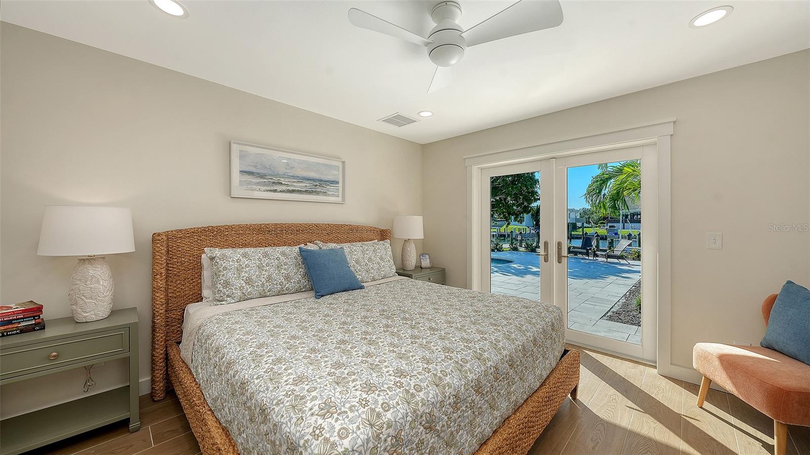 EMERALD HARBOR - Residential Lease