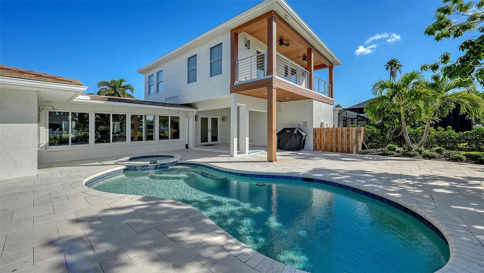 EMERALD HARBOR - Residential Lease