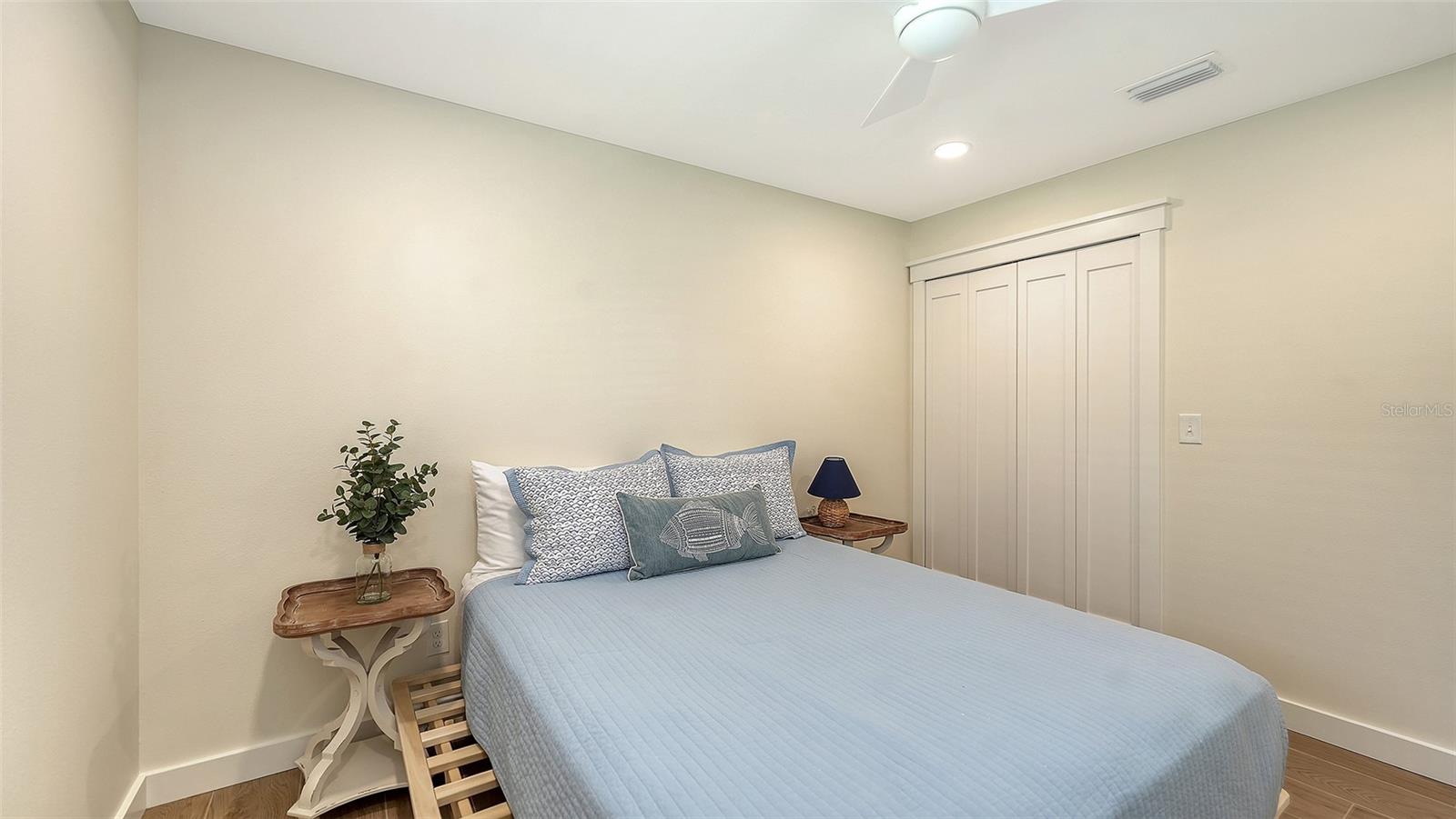 EMERALD HARBOR - Residential Lease