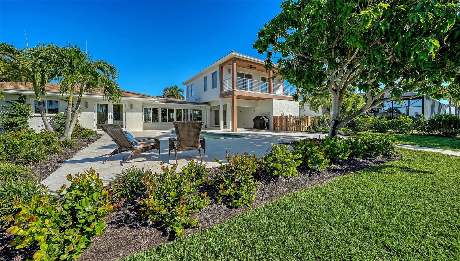 EMERALD HARBOR - Residential Lease