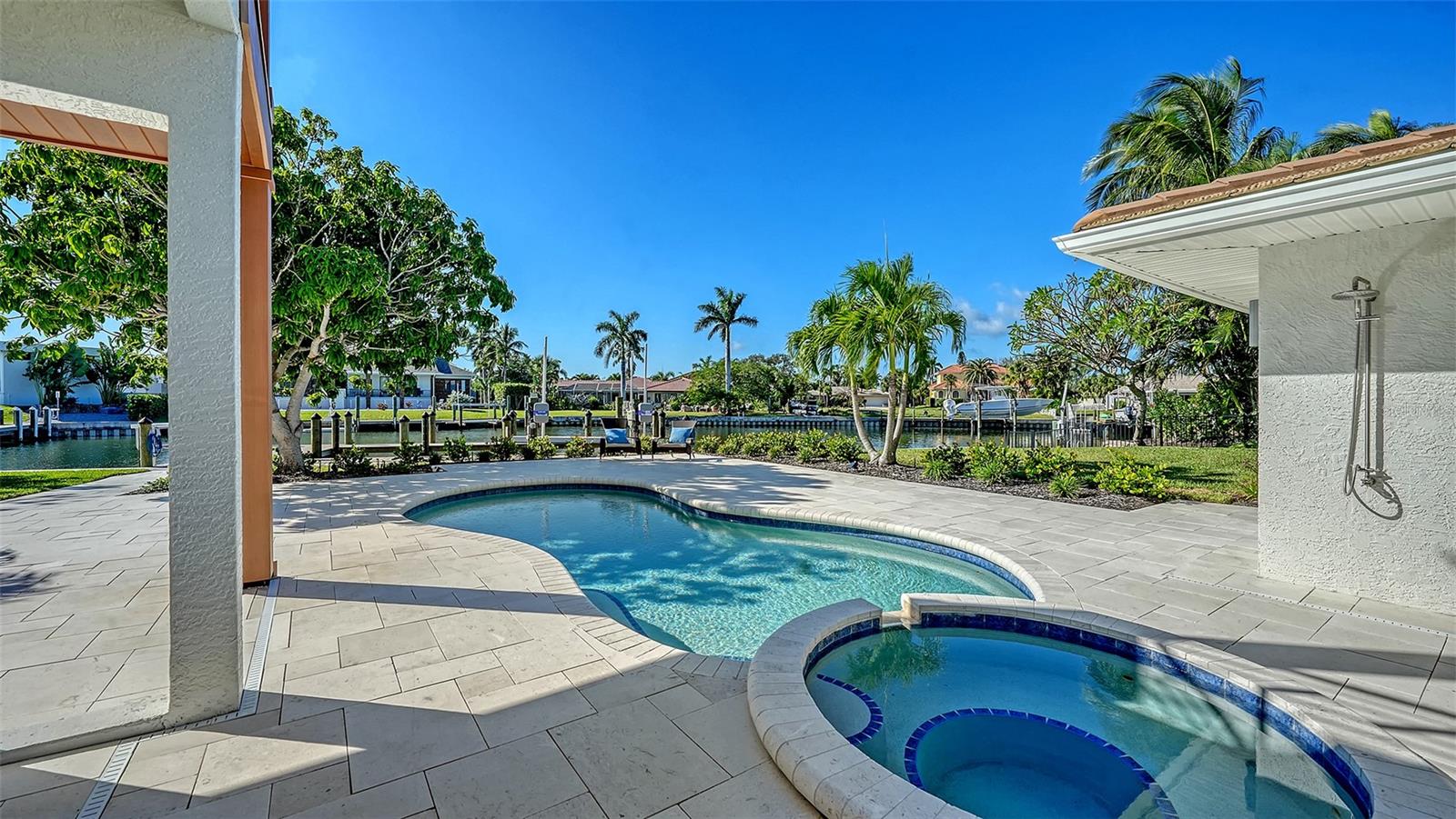 EMERALD HARBOR - Residential Lease