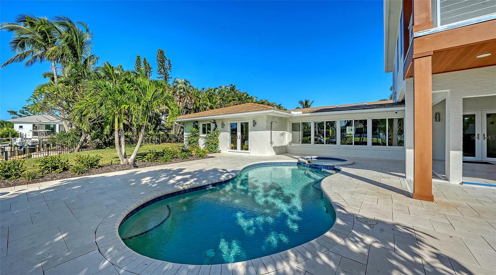 EMERALD HARBOR - Residential Lease