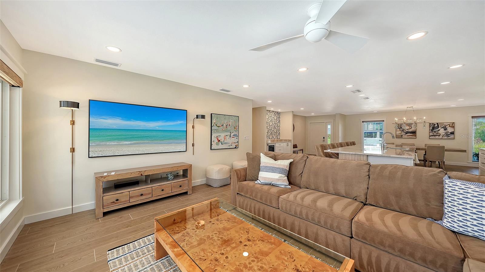 EMERALD HARBOR - Residential Lease