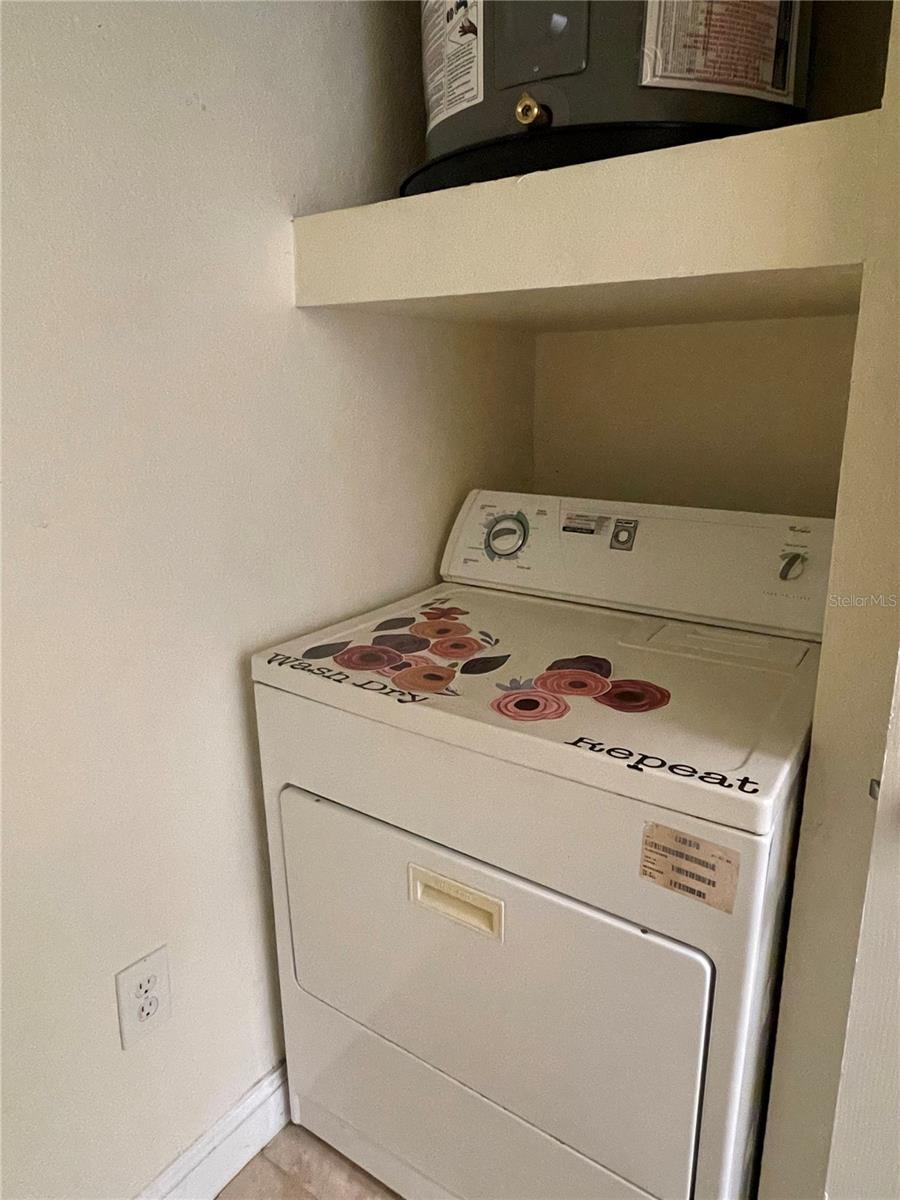 NOTTING HILL A CONDO - Residential