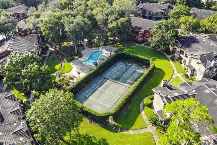 NOTTING HILL A CONDO - Residential