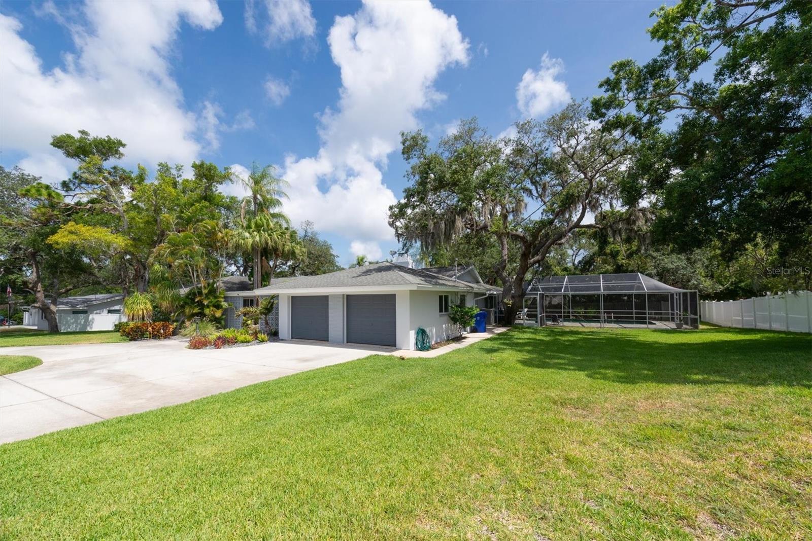 Welcome home to a rare opportunity in Fairway Estates. Beautifully upd – image 65