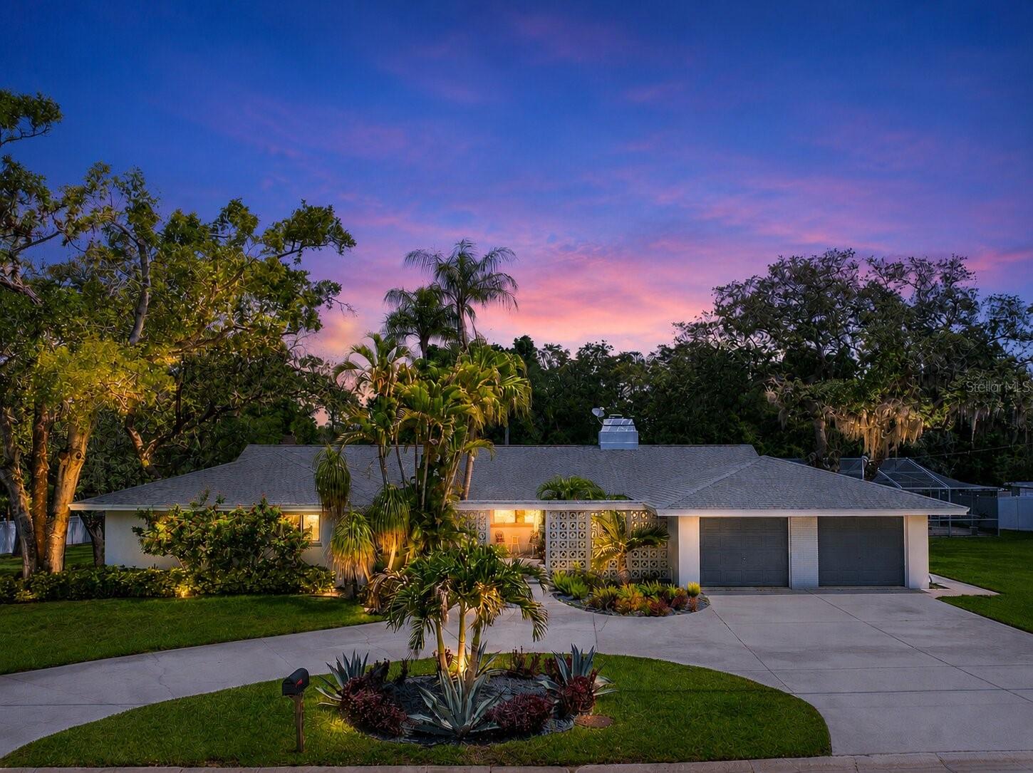 Welcome home to a rare opportunity in Fairway Estates. Beautifully upd – image 4