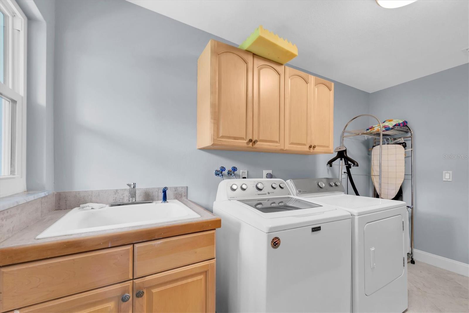 Welcome home to a rare opportunity in Fairway Estates. Beautifully upd – image 39