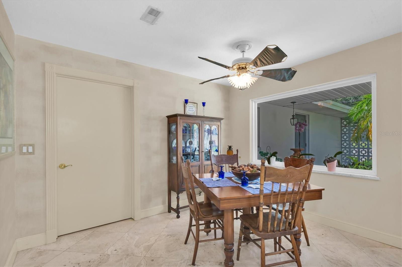 Welcome home to a rare opportunity in Fairway Estates. Beautifully upd – image 15