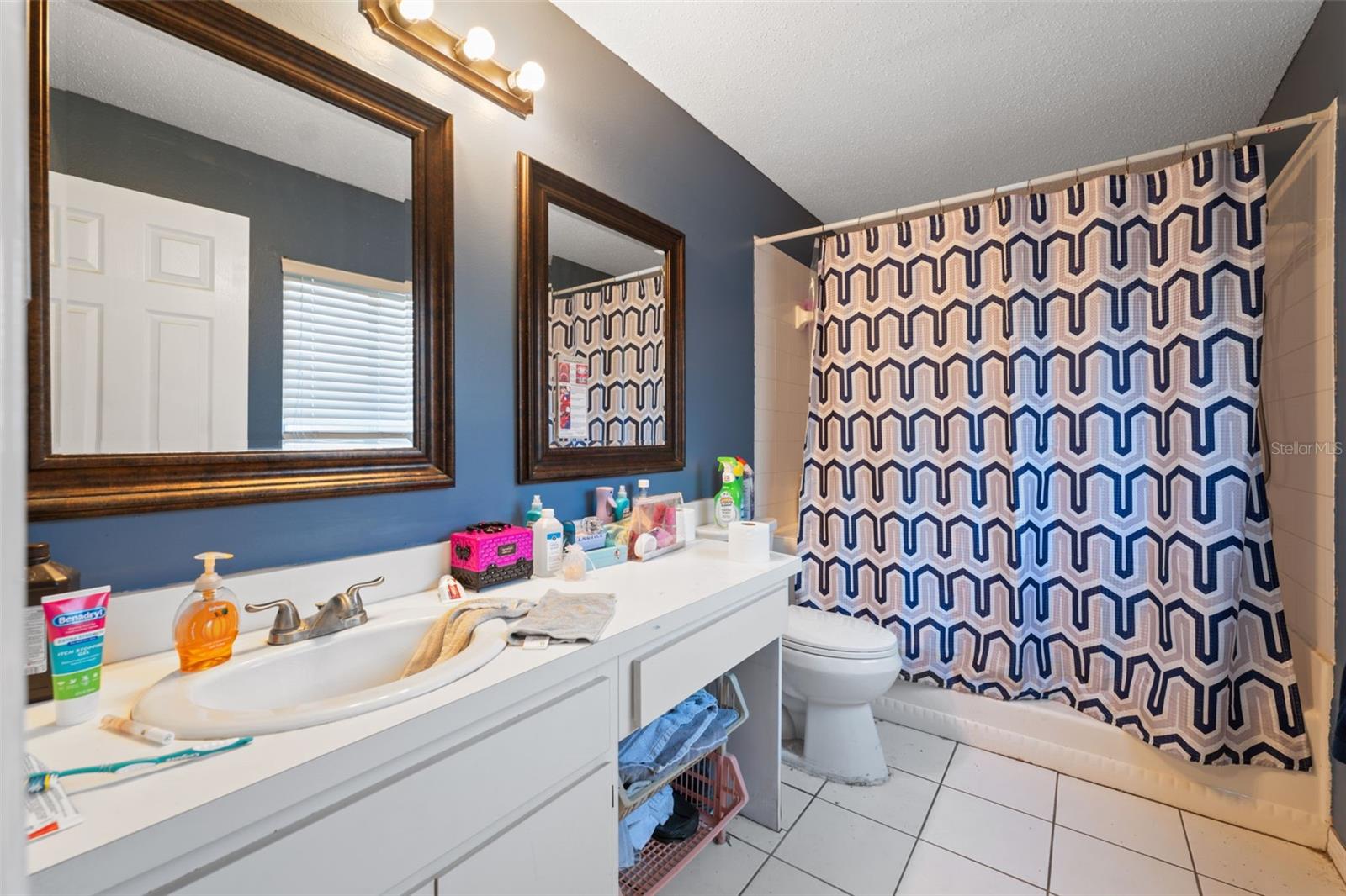 TWIN LAKE PHASE ONE - Residential