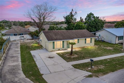 Photo of 276 18th Street NE, Winter Haven, FL 33881 (MLS # L4957958)