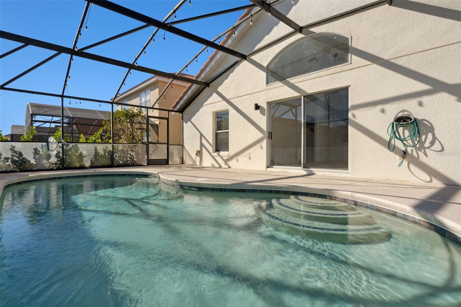 AVIANA PH 01 - Residential Lease