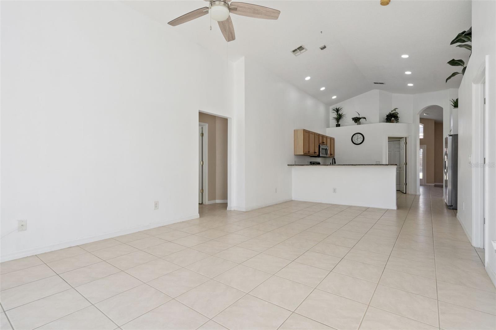 AVIANA PH 01 - Residential Lease