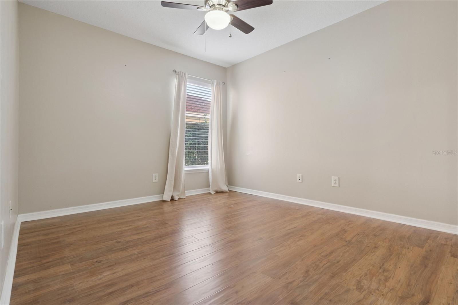 AVIANA PH 01 - Residential Lease