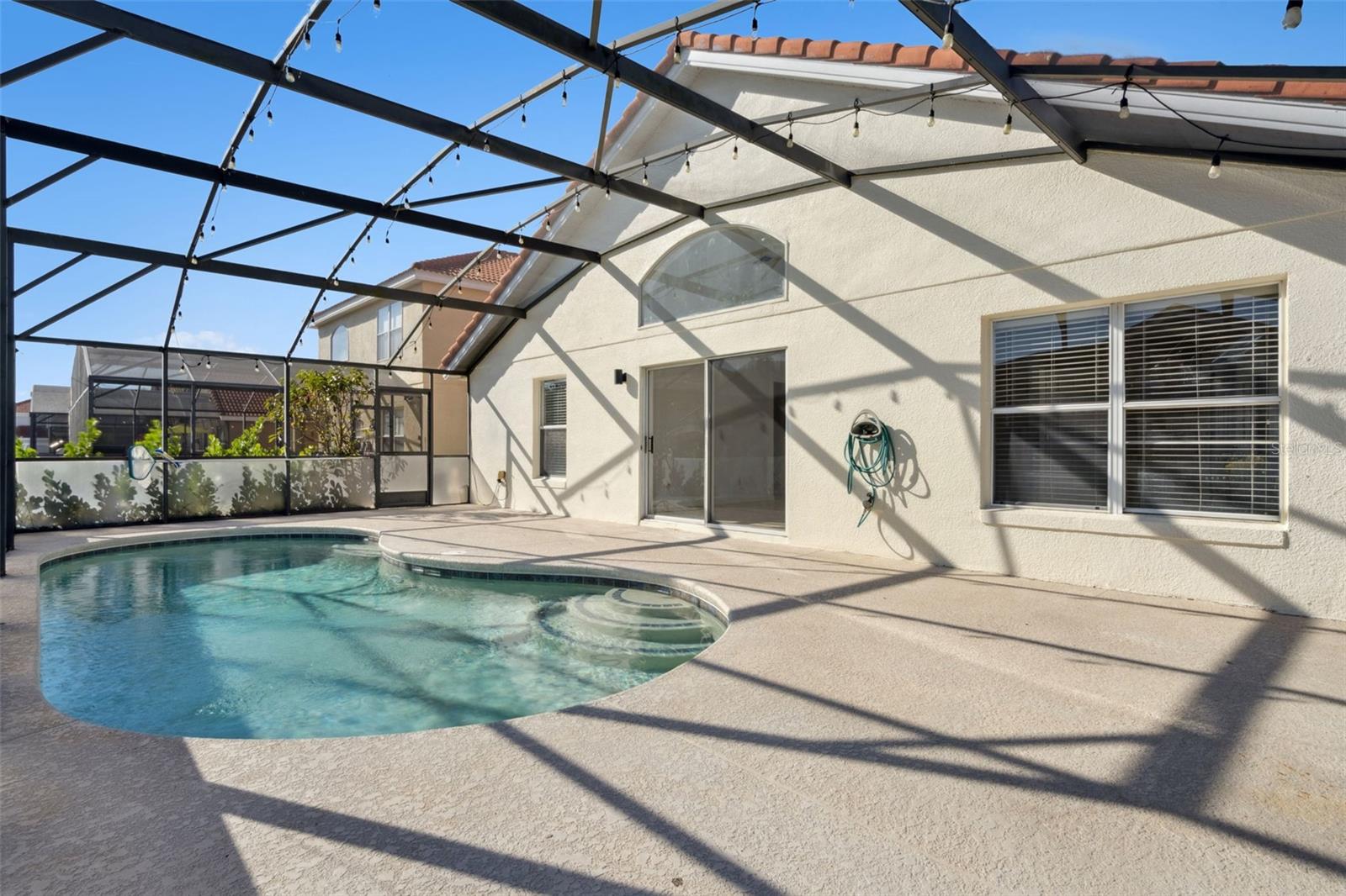 AVIANA PH 01 - Residential Lease