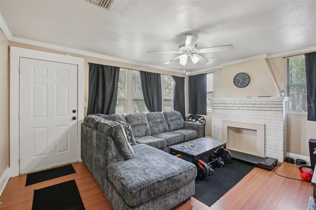 Photo of 2715 W North A Street, Tampa, FL 33609 (MLS # TB8399911)