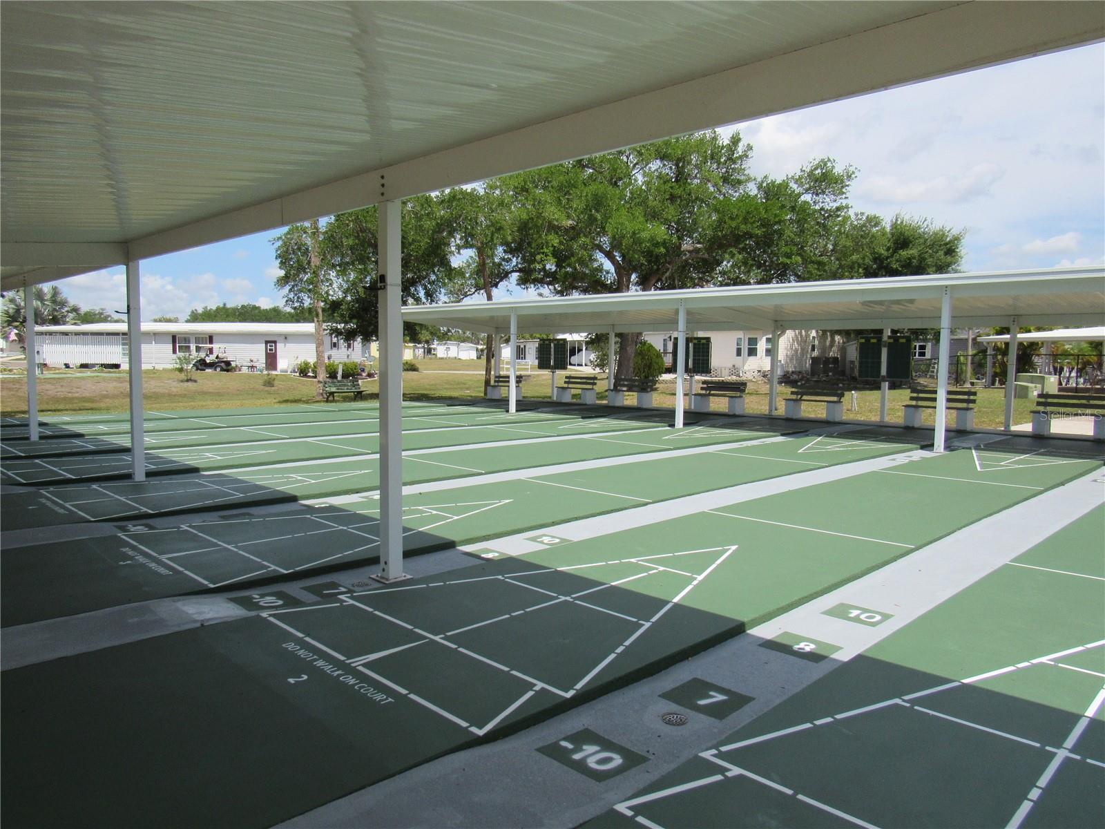 HOLIDAY PARK - Residential
